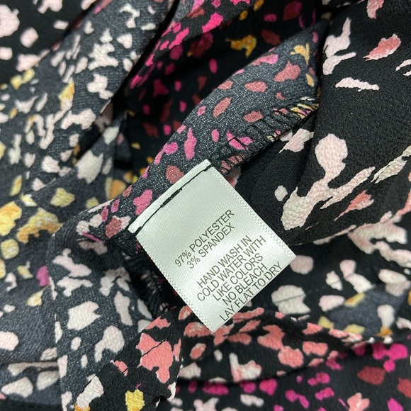 Gibson x Living in Yellow City Safari Scalloped V-Neck Tank - Picture 6 of 6